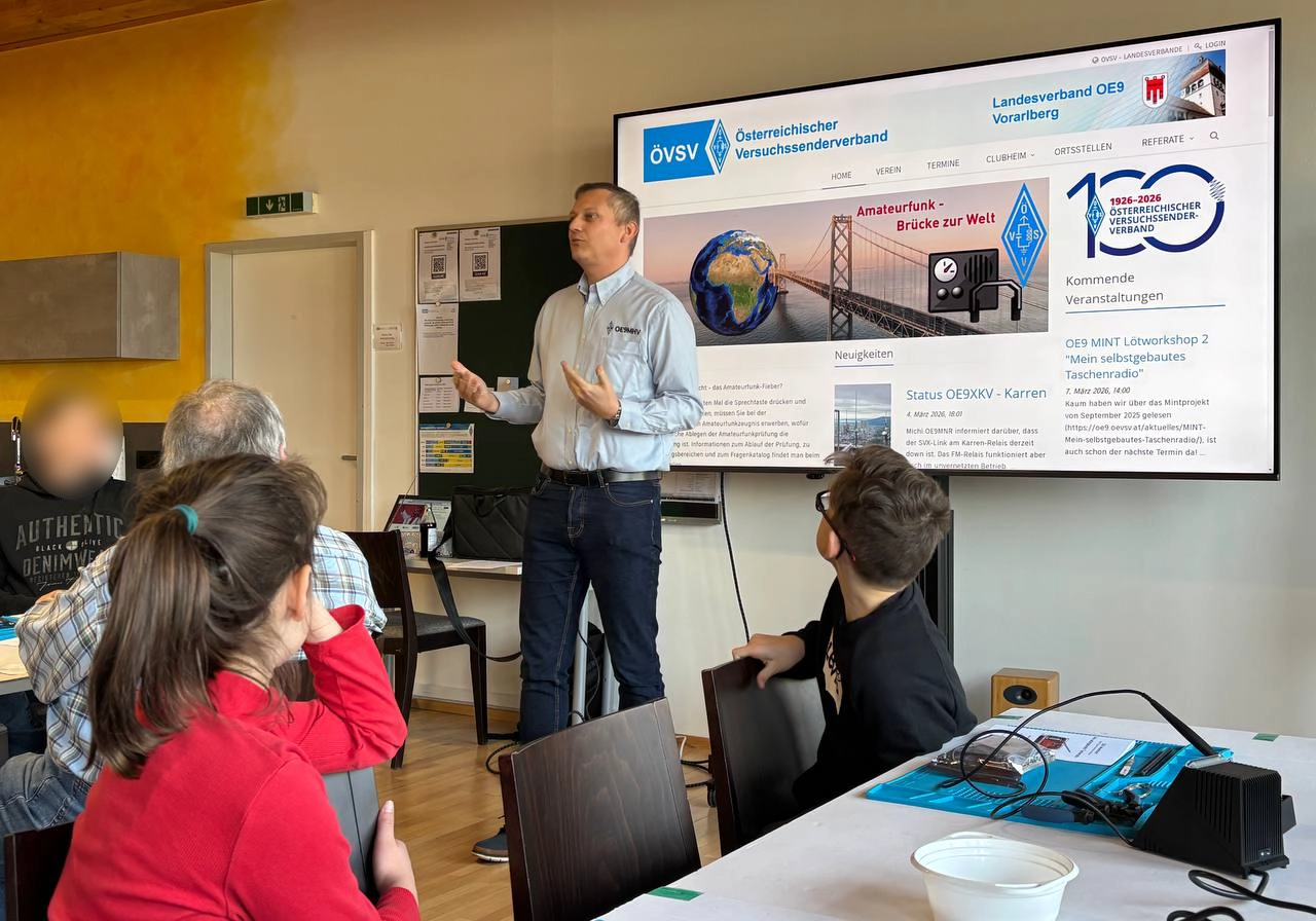 Vortrag von Mario OE9MHV (c) Klaus OE9BKJ Vortrag von Mario OE9MHV (c) Klaus OE9BKJ